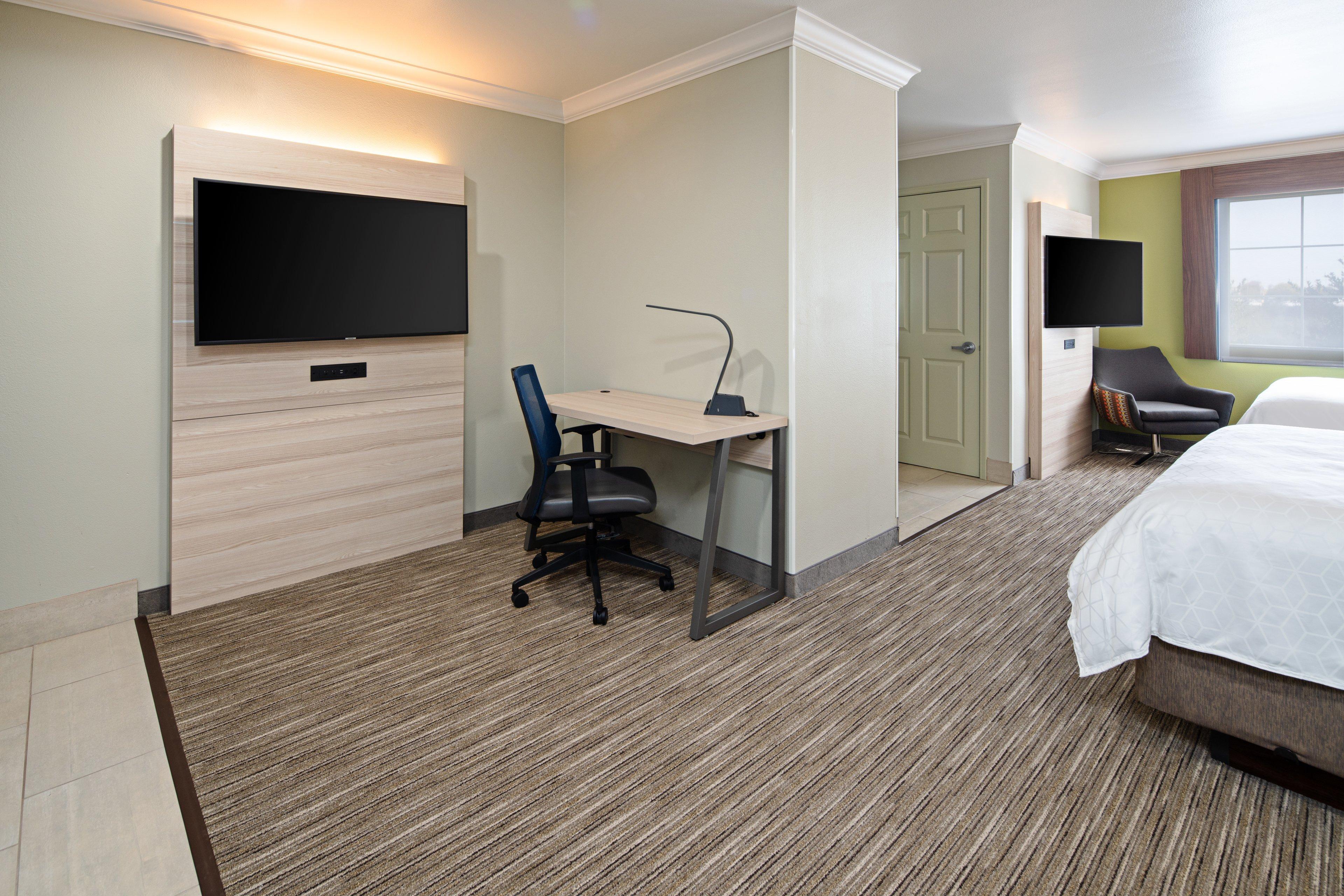 Express & By Ihg 3*