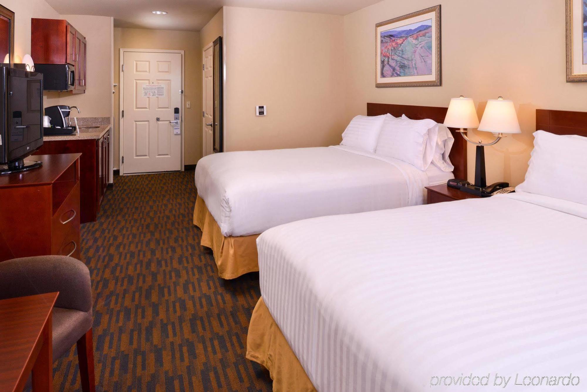 Express & By Ihg 3* Watsonville