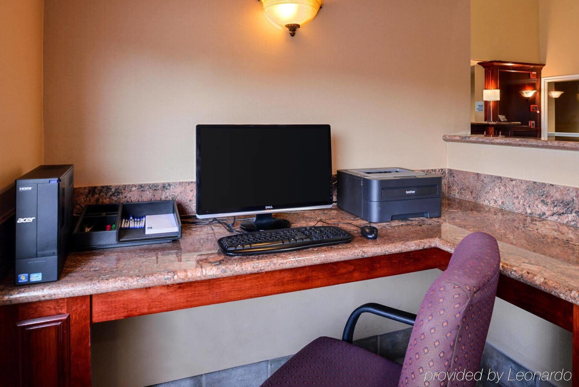 Express & By Ihg Hotel 3*