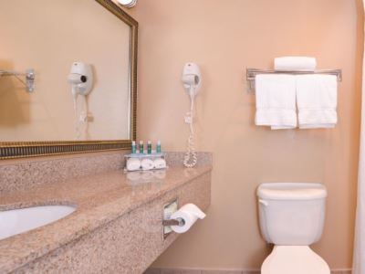 Express & By Ihg