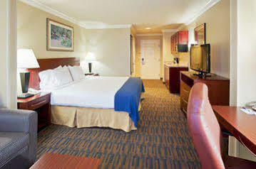 Express & By Ihg 3* Watsonville
